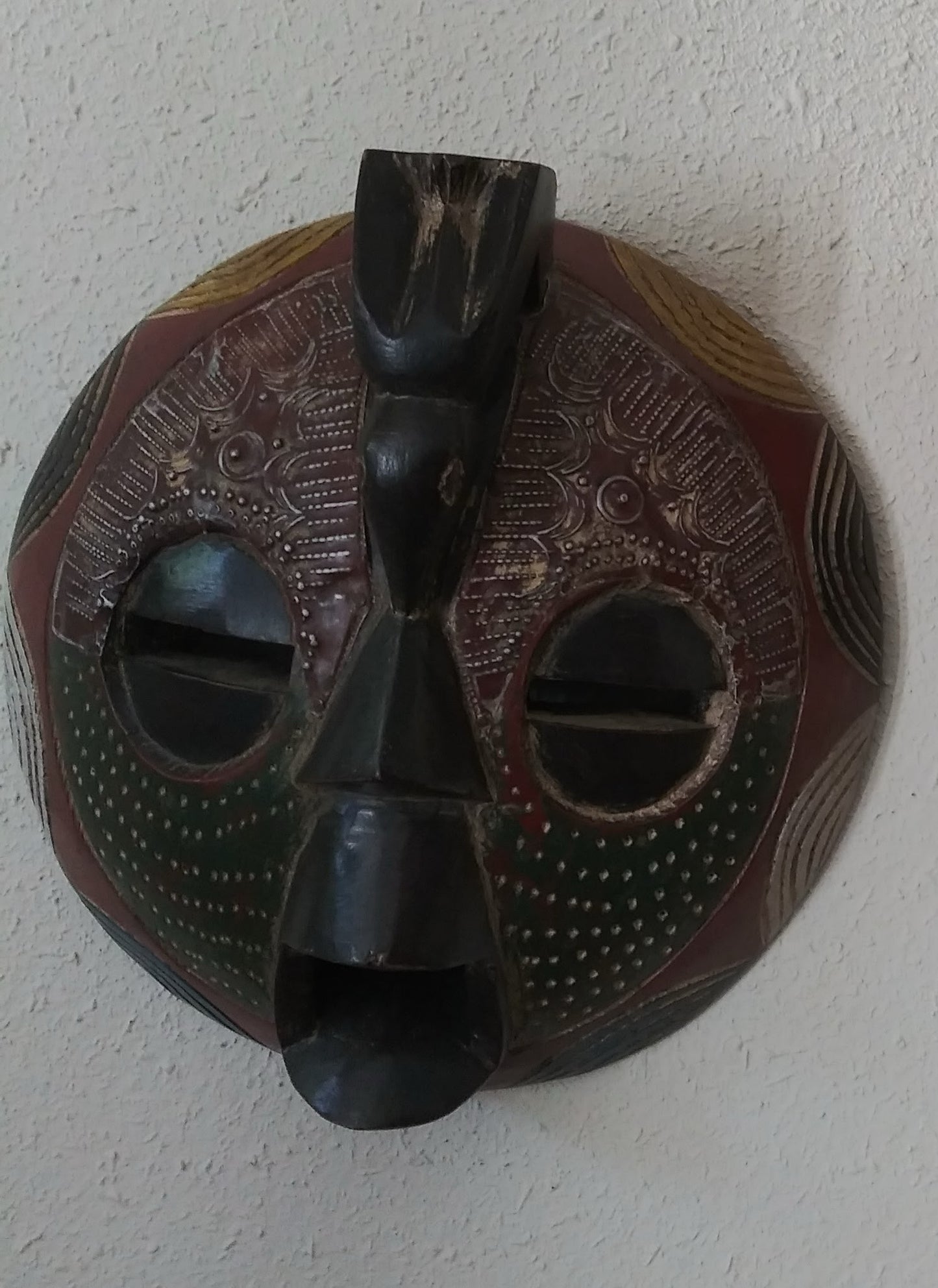 Round Lovers Mask